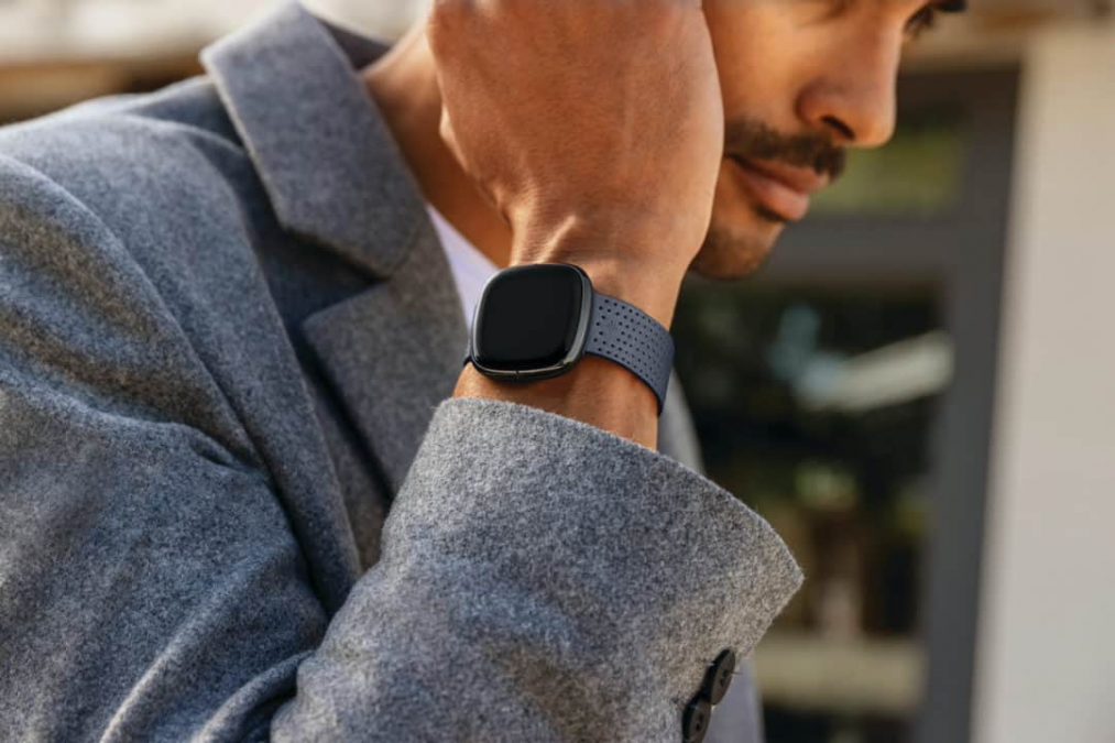 Fitbit Sense, Fitbit Inspire 2 e Fitbit Versa 3 lanciati oggi