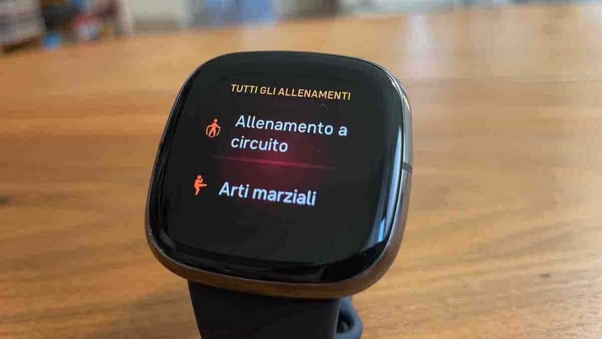 Recensione Fitbit Sense, la salute prima di tutto