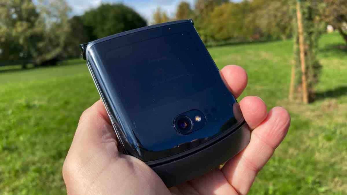 Recensione Motorola Razr 5G