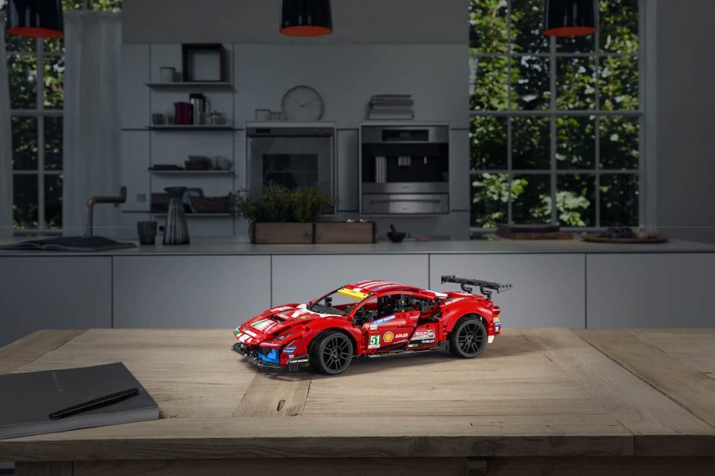 Da LEGO TECHNIC Ferrari 488 GTE  AF CORSE #51