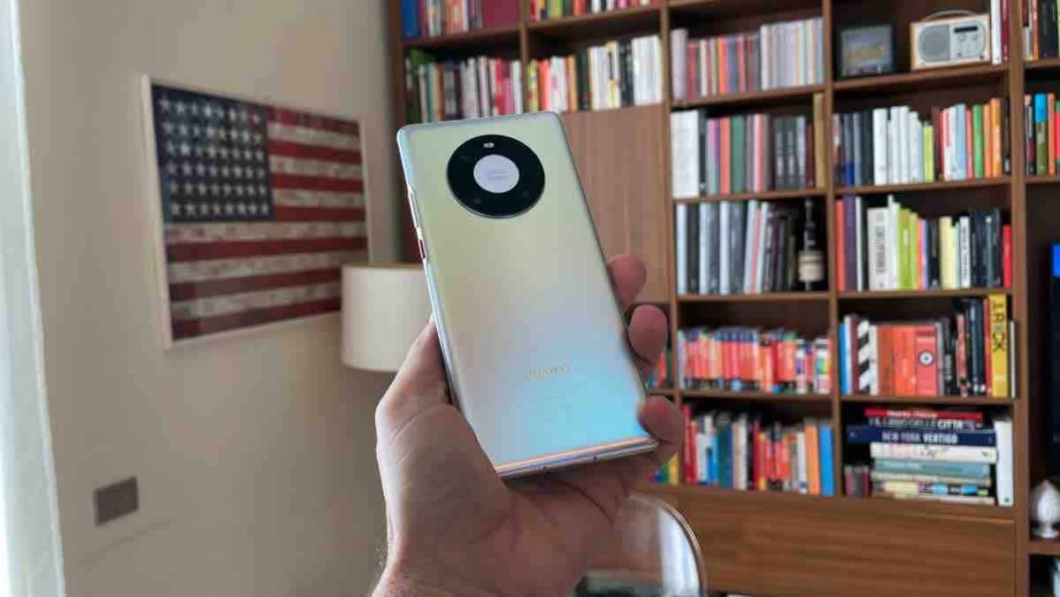 Recensione Huawei Mate 40 Pro, l'esagerato!