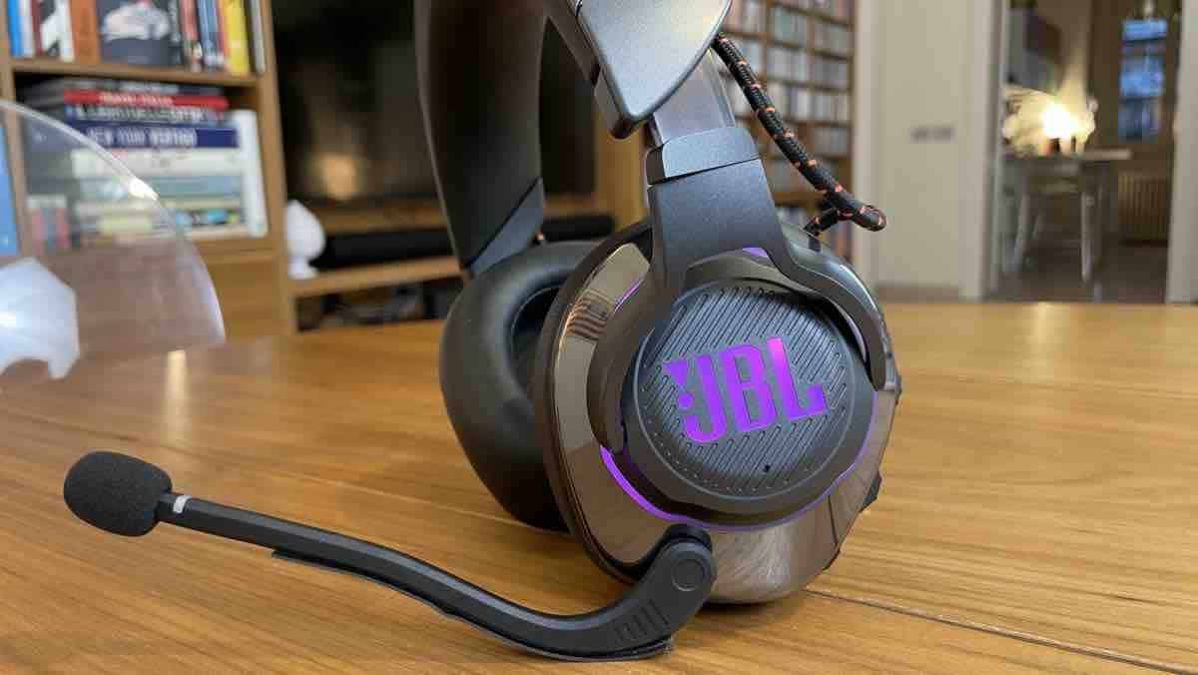 Recensione JBL Quantum 800