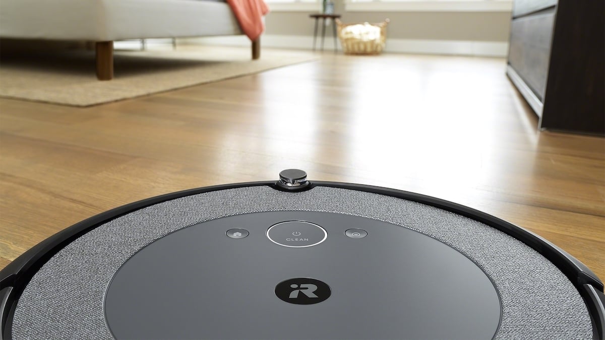 iRobot Roomba i3+ robot aspirapolvere che si svuota da solo