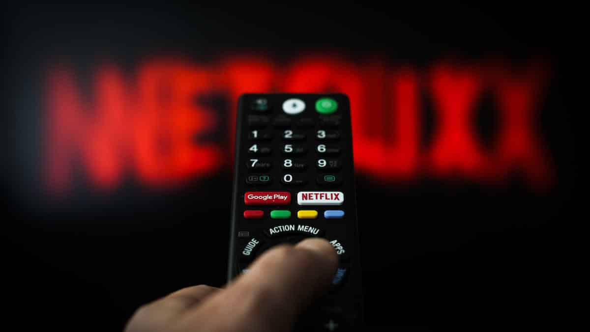 Netflix-condivisione-account-abbonamento-mistergadget-tech