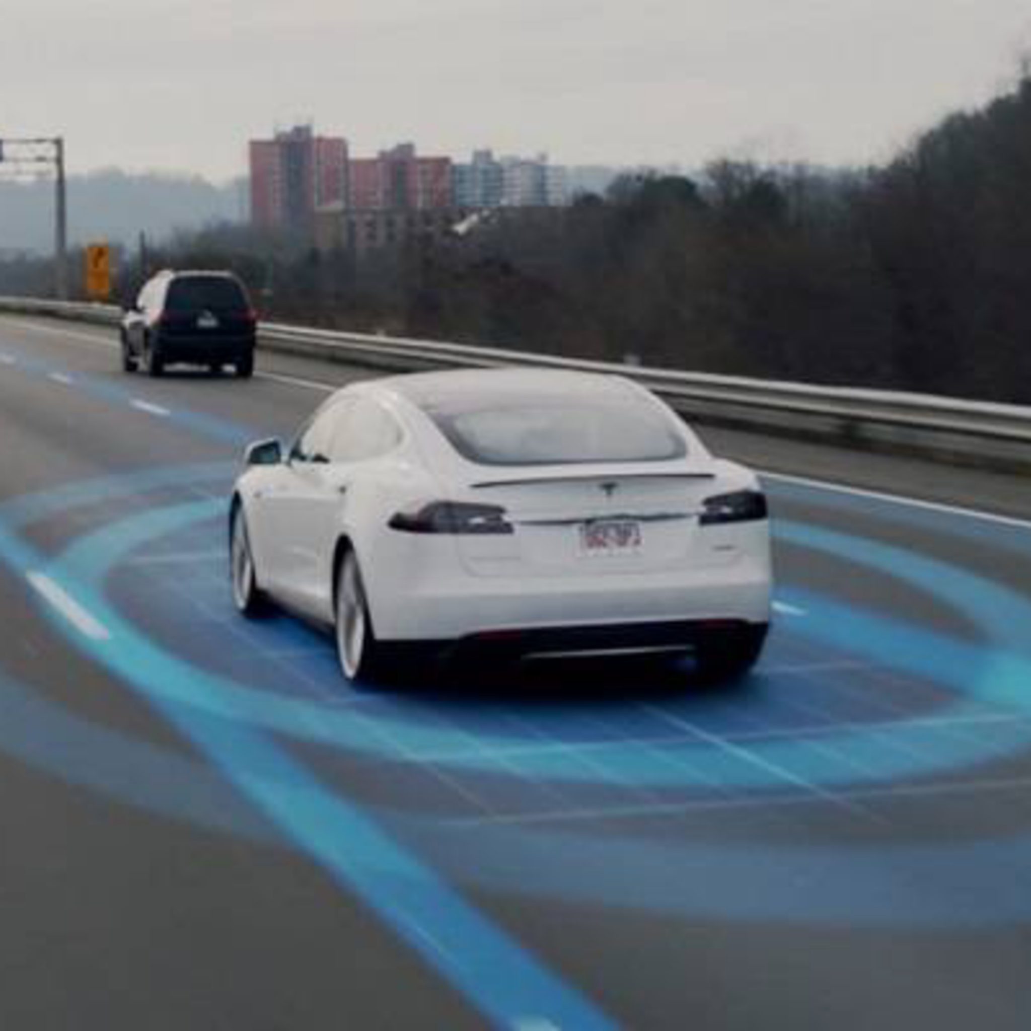 Tesla presto proverà la guida autonoma in Europa
