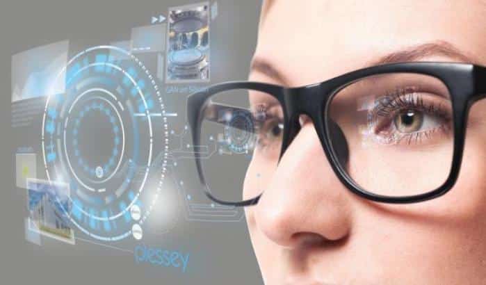 Facebook pronta a lanciare gli occhiali smart