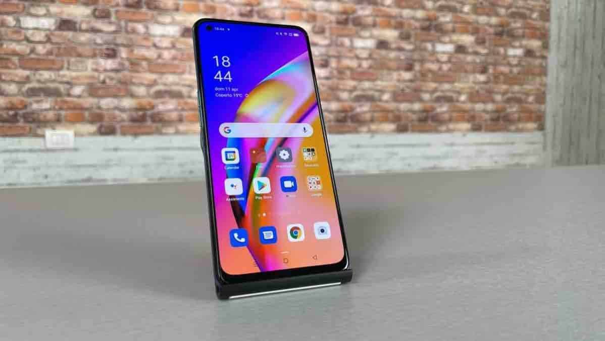 Per OPPO A94 uscita in Italia al prezzo di € 369,99