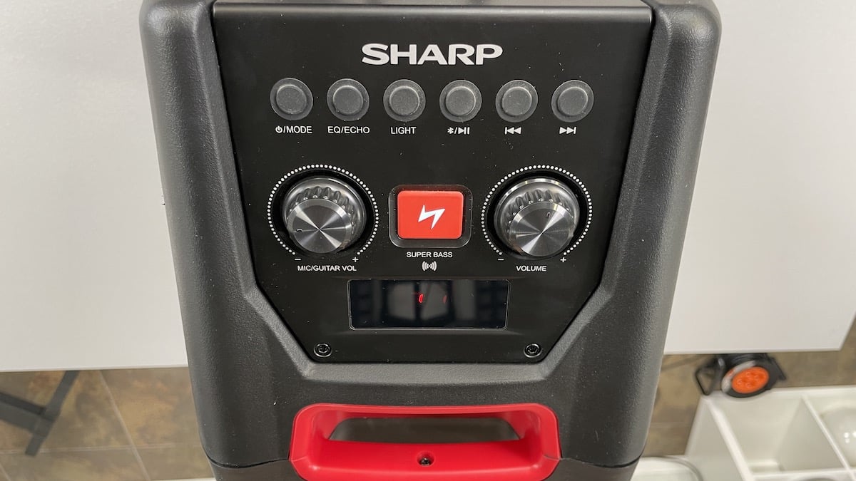 Recensione Sharp Party Speaker System