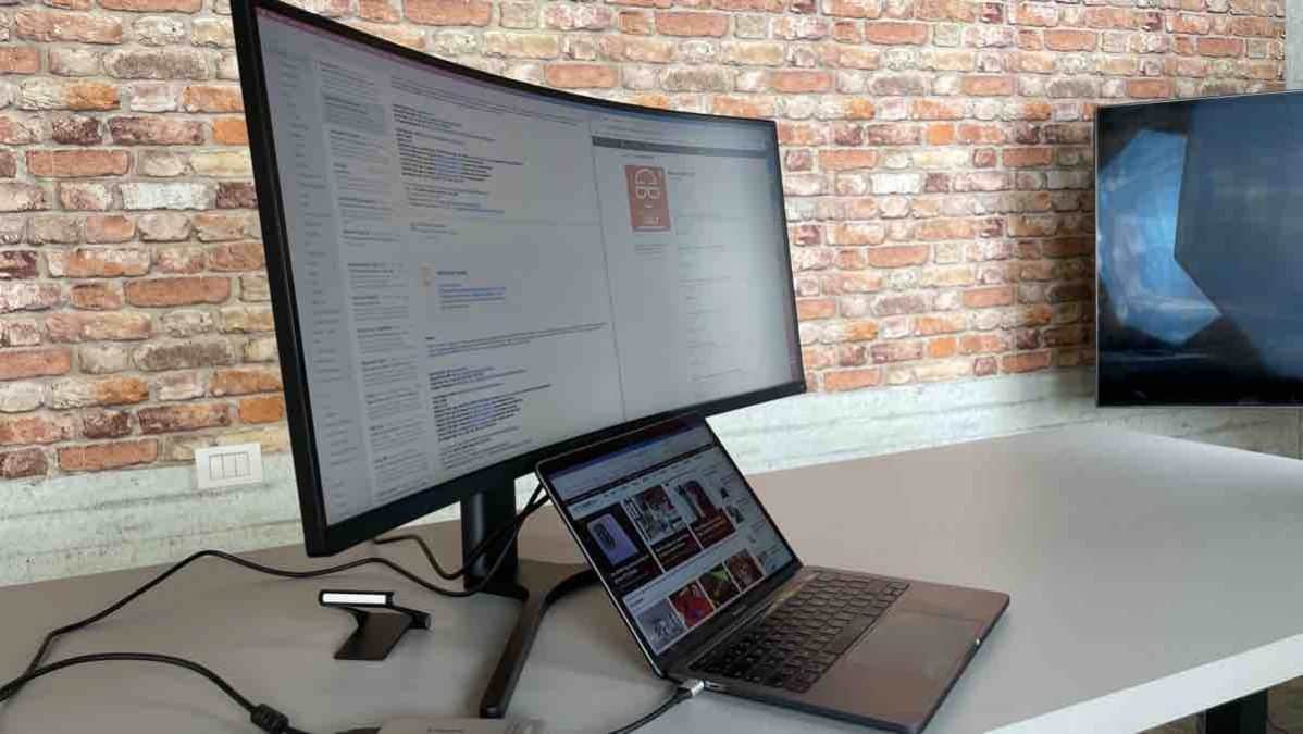 Perché scegliere il doppio monitor? Xiaomi Mi curved 34