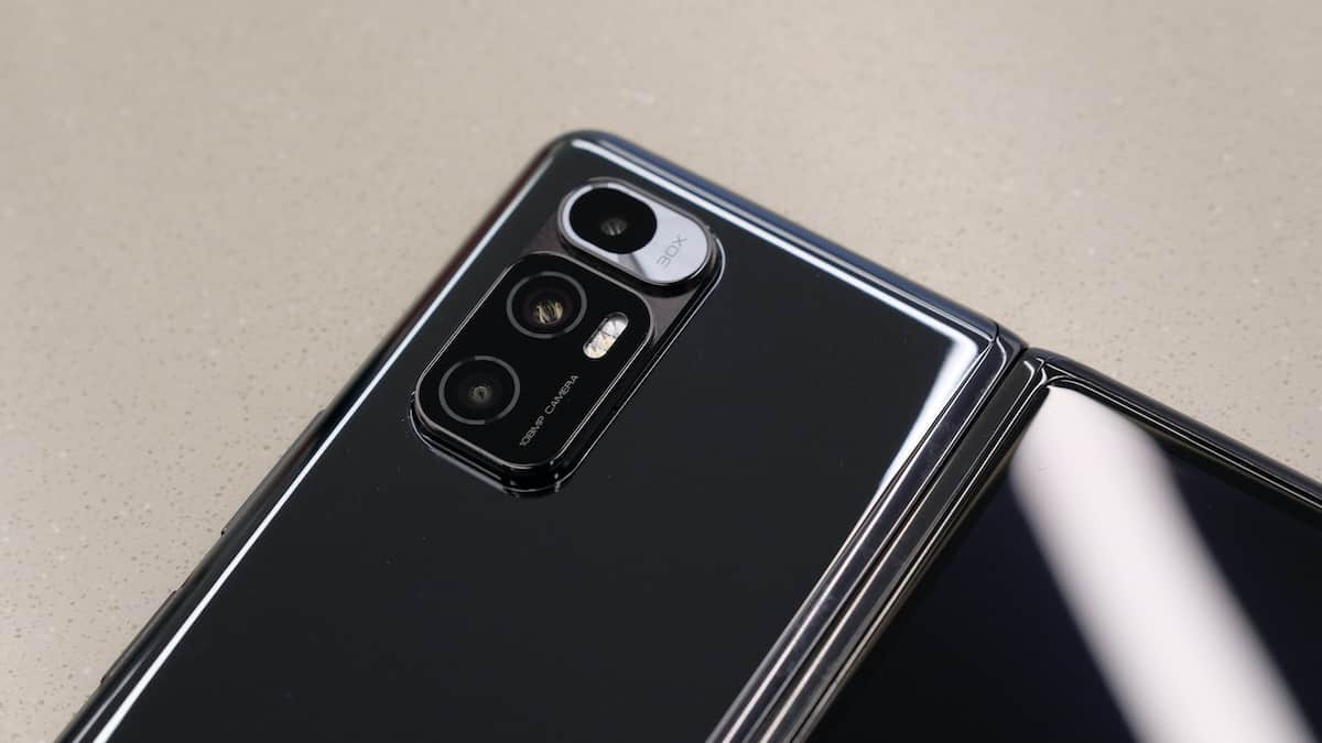 In arrivo due smartphone pieghevoli Xiaomi con fotocamera sotto il display?