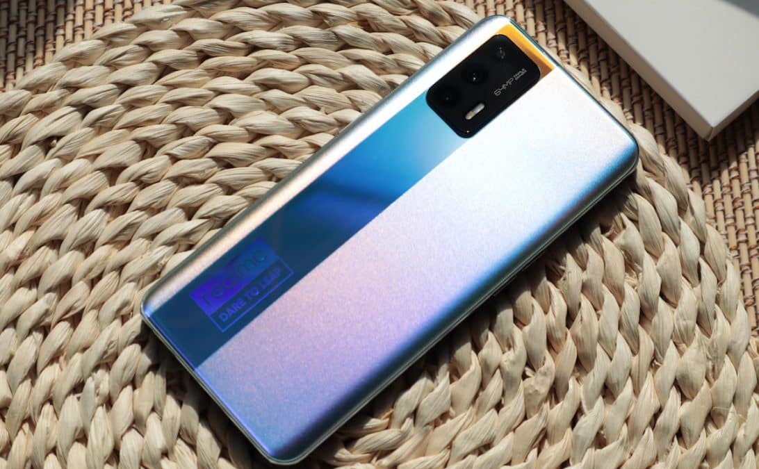 il nuovo realme GT 5G è lo smartphone da comprare nel 2021