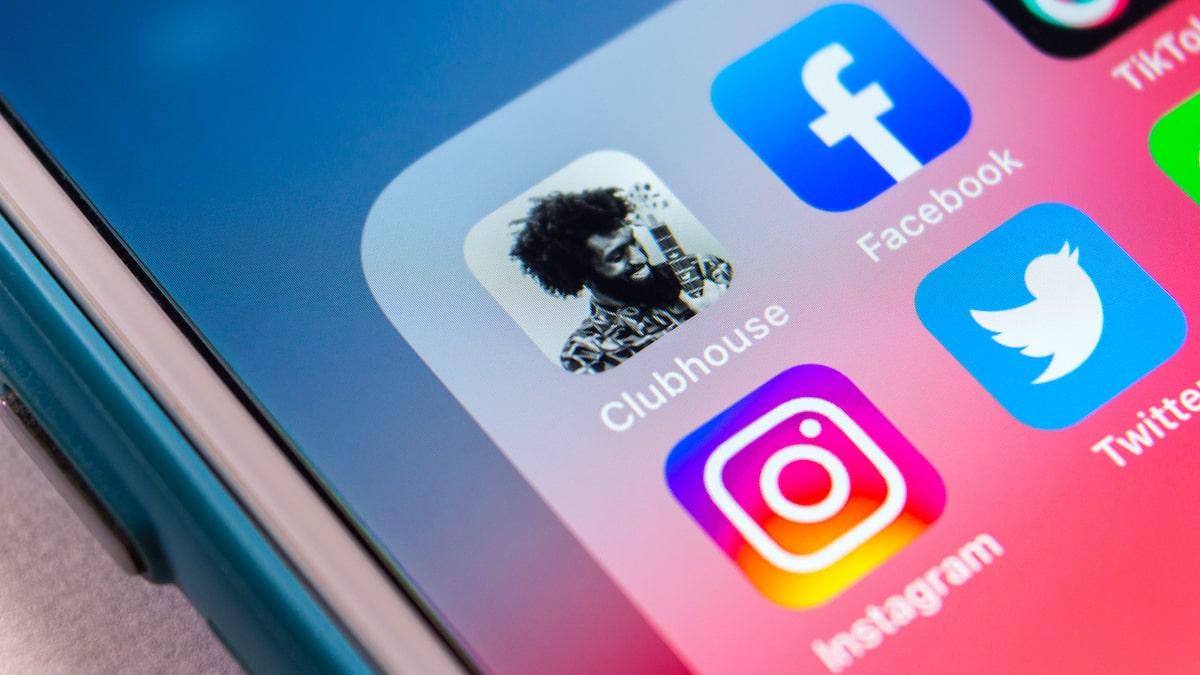 Instagram Twitter e Facebook insieme a Clubhouse