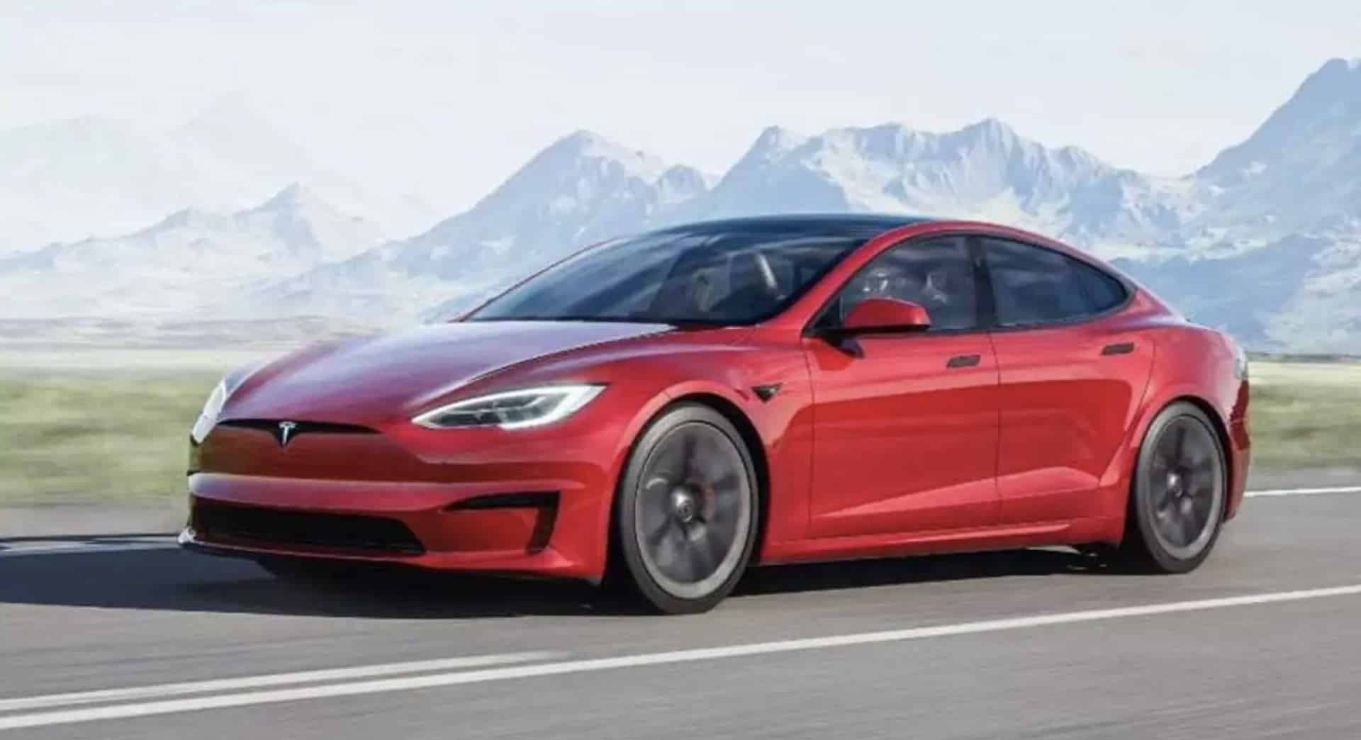 Elon Musk annuncia la cancellazione della Tesla Model S Plaid+