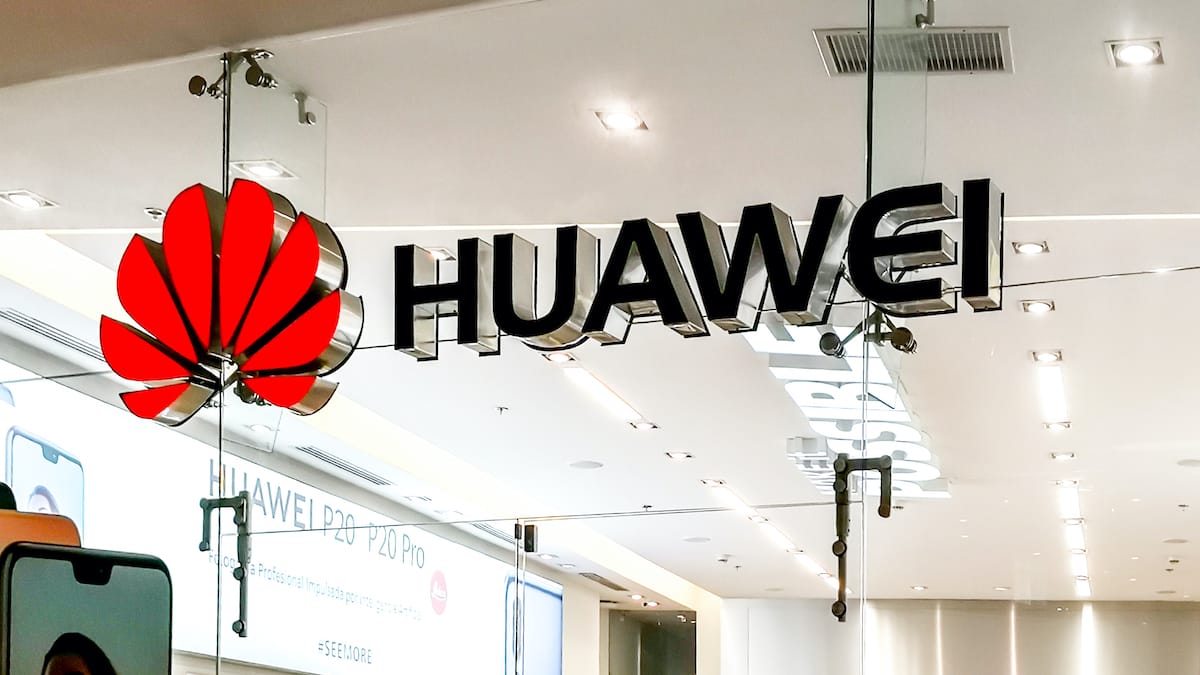 Huawei vende business smartphone? C'è smentita ma...