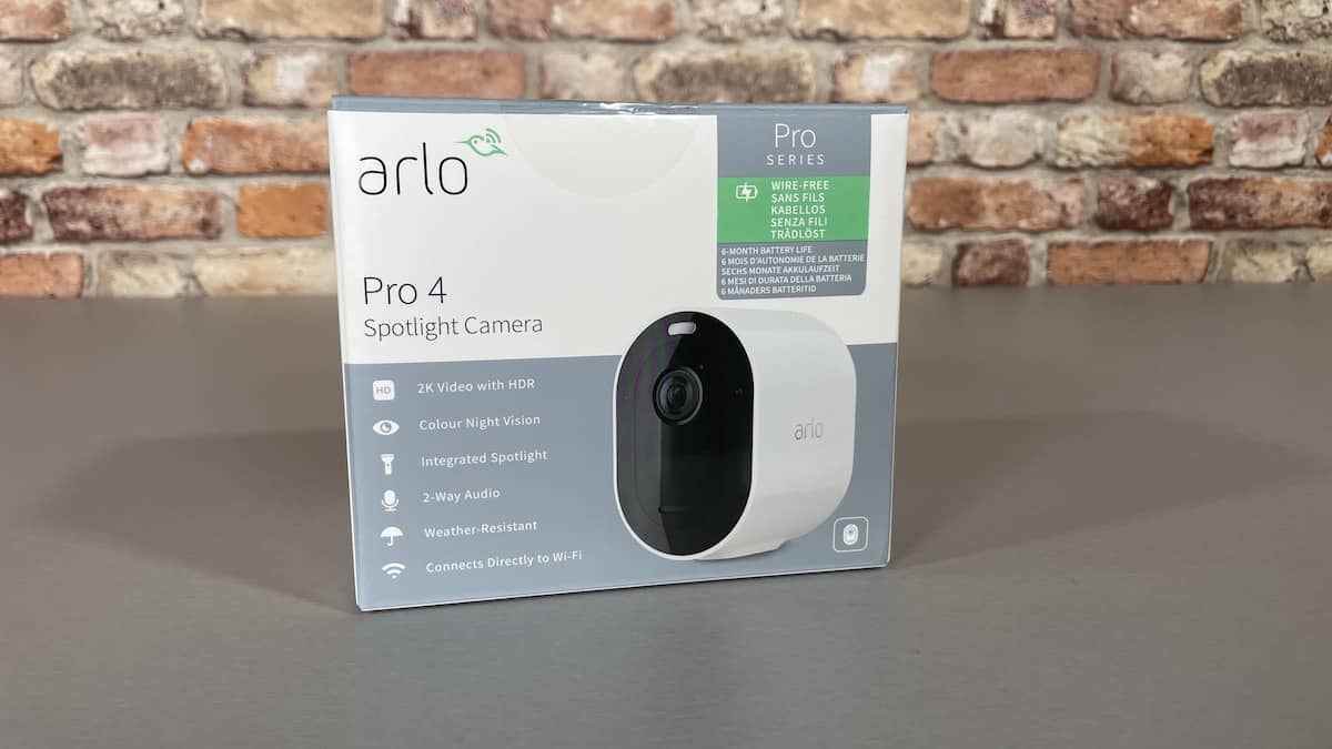 Videocamera-sicurezza-senza-fili-Arlo-Pro-4-MisterGadget.Tech