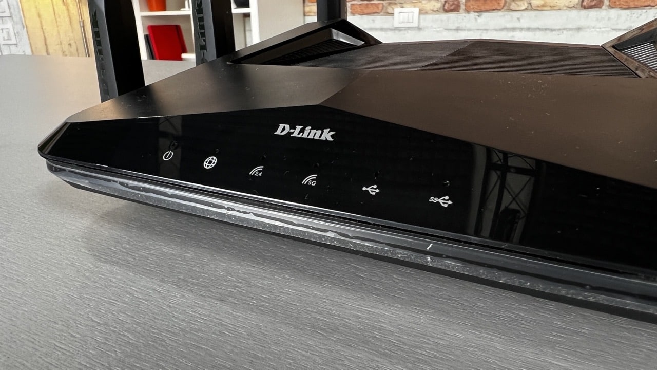 Recensione router Wifi 6 D-Link EXO AX5400 dettaglio luce