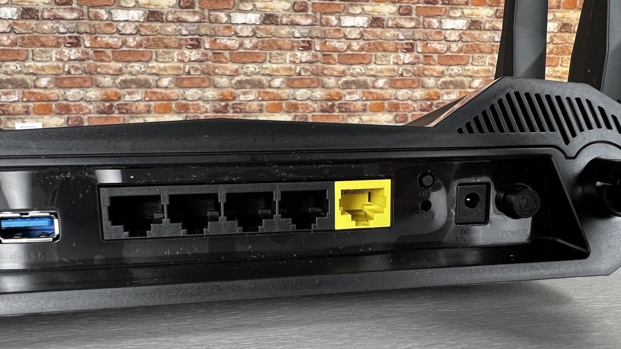 Recensione router Wifi 6 D-Link EXO AX5400 porte ethernet
