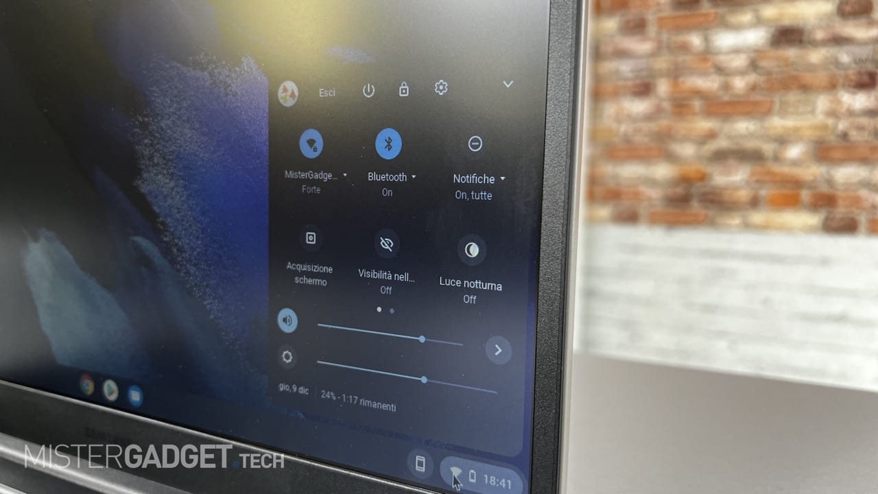 Chromebook Go con gli smartphone Samsung