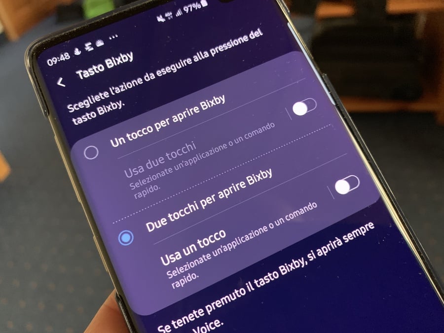 Come si configura il tasto Bixby su Galaxy S10