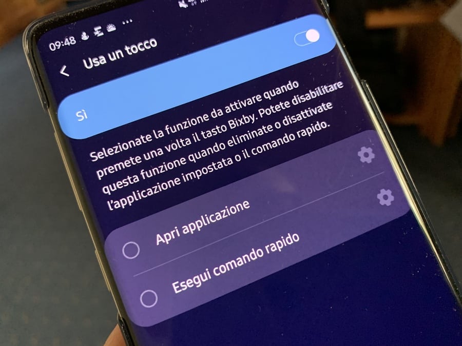 Come si configura il tasto Bixby su Galaxy S10