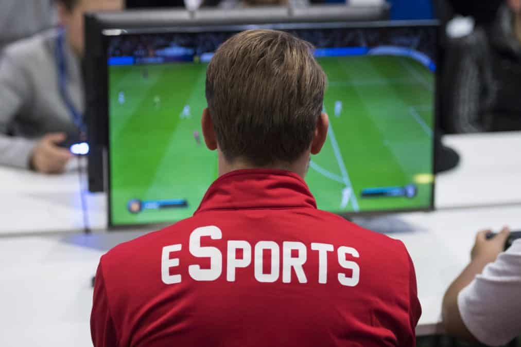 I videogiochi dovrebbero essere considerati un vero e proprio sport?