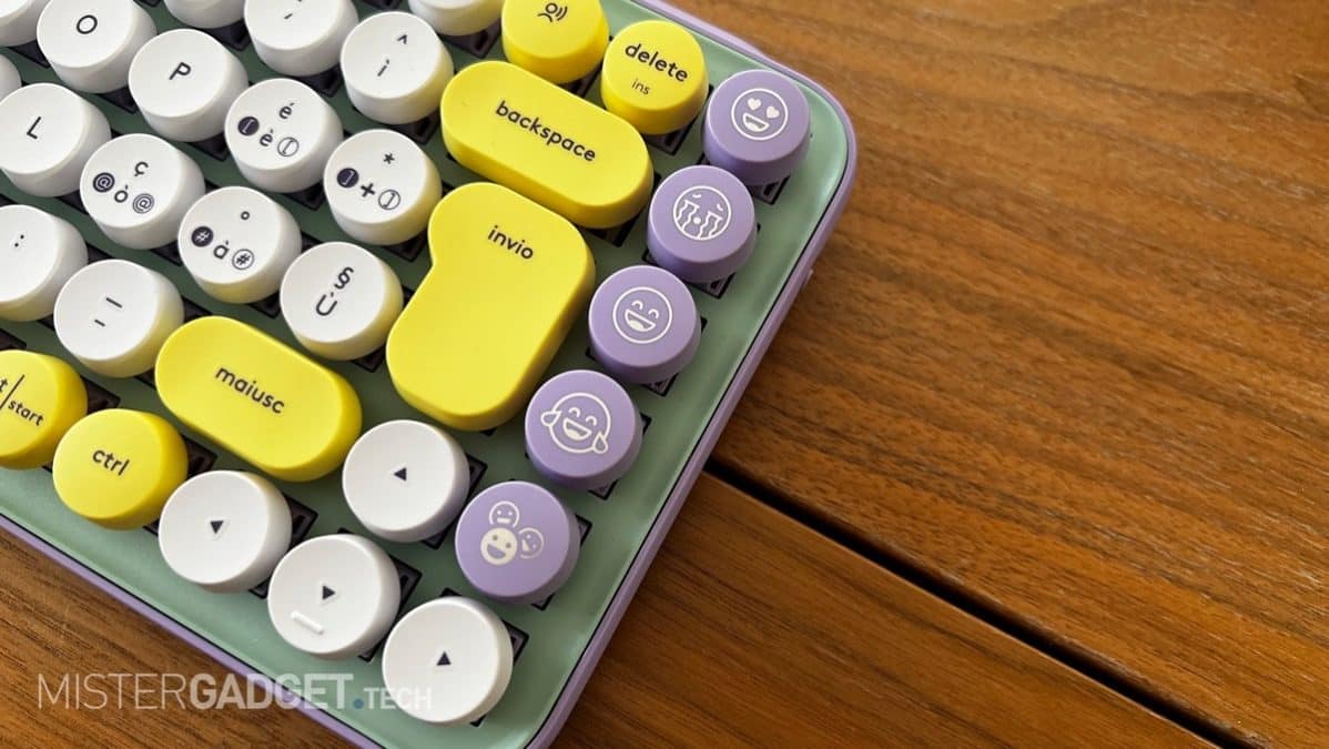 Recensione Tastiera Logitech Pop Keys, colori pop, usabilità un po' old style