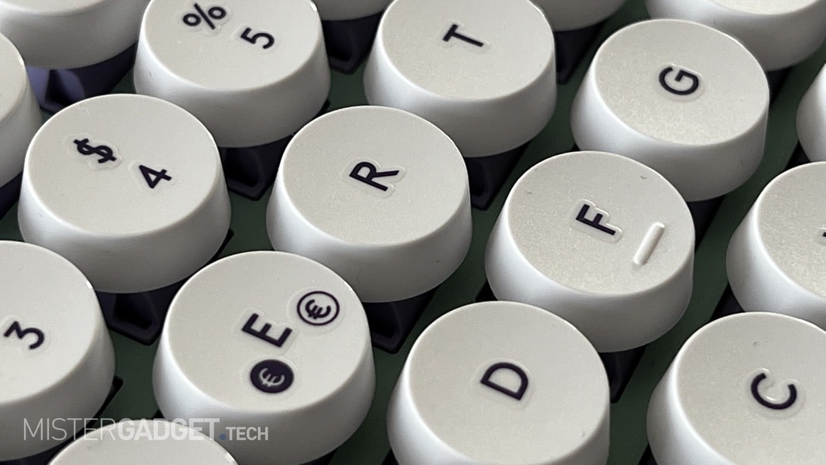 Recensione Tastiera Logitech Pop-Keys - tasti Rotondi