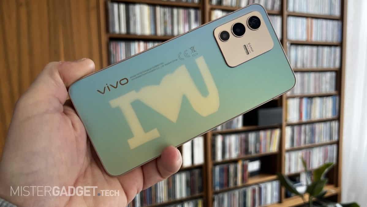 Recensione Vivo V23 5G, lo smartphone per selfie addicted (ma non solo)