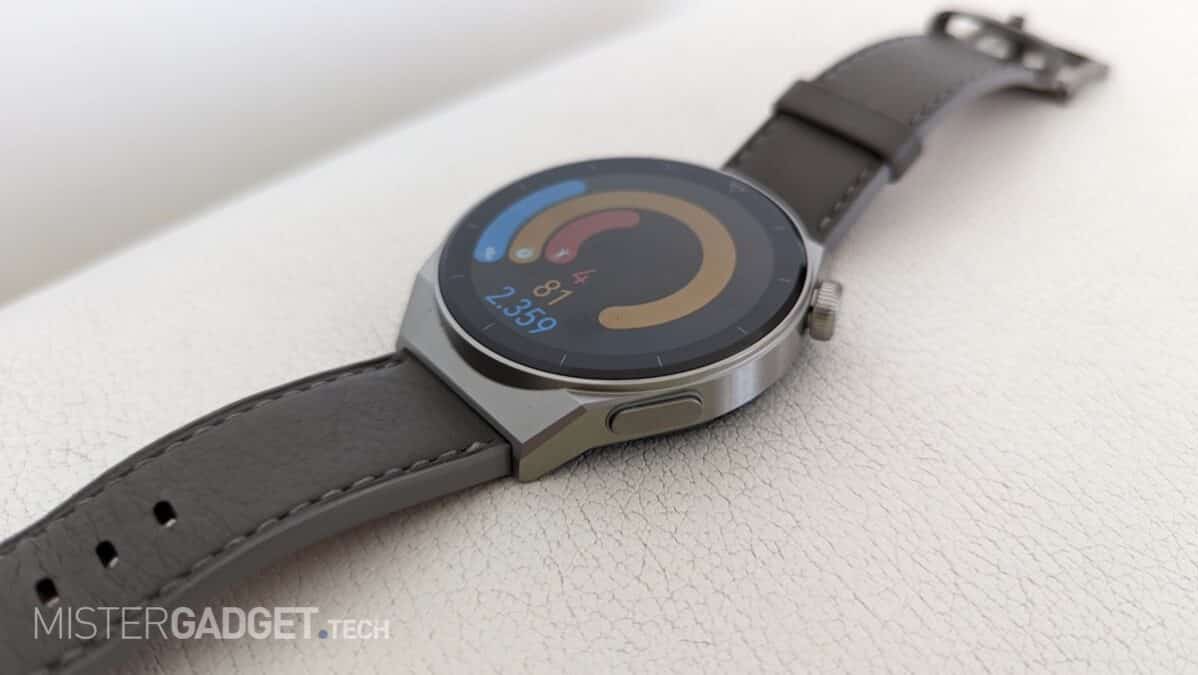 Huawei Watch GT 3 Pro, i pulsanti laterali