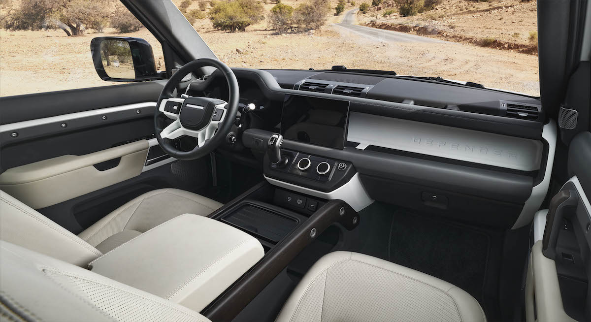 Nuova Land Rover Defender 130: nuovo design, tecnologia superiore