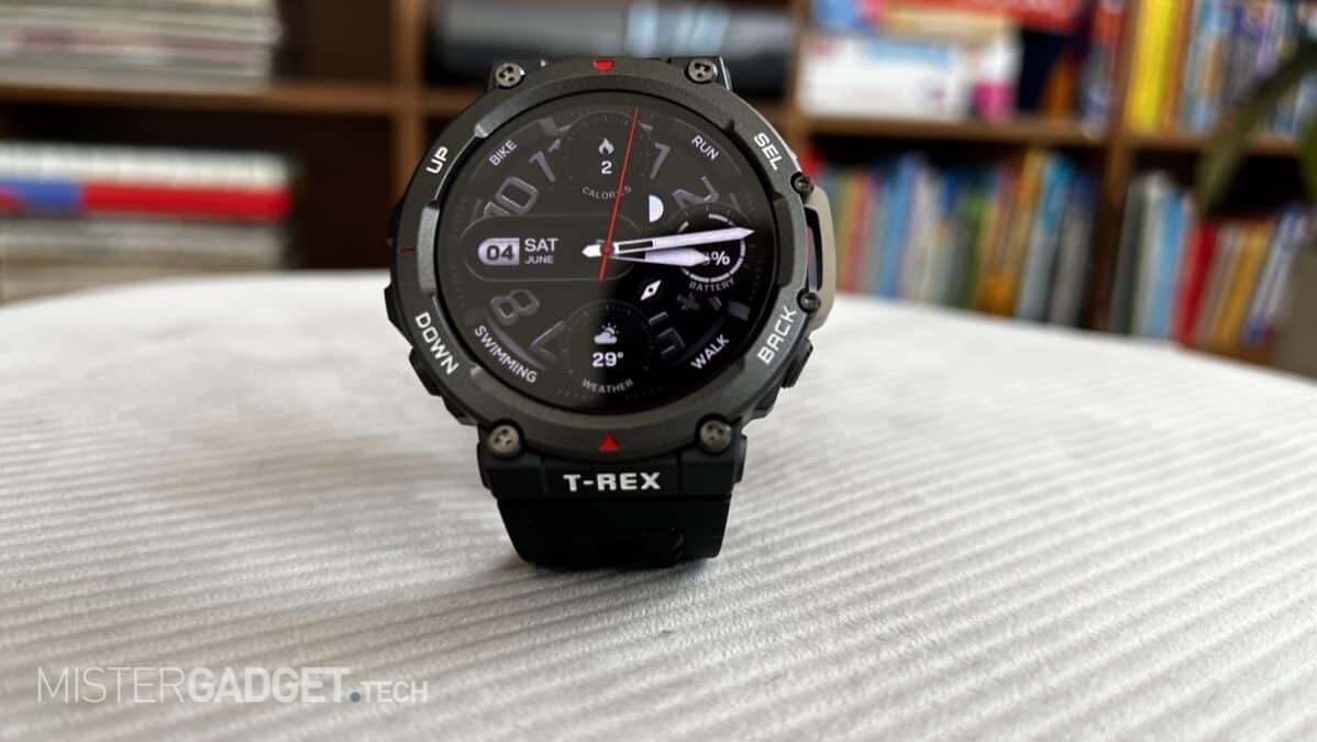 Amazfit T-Rex 2, display AMOLED