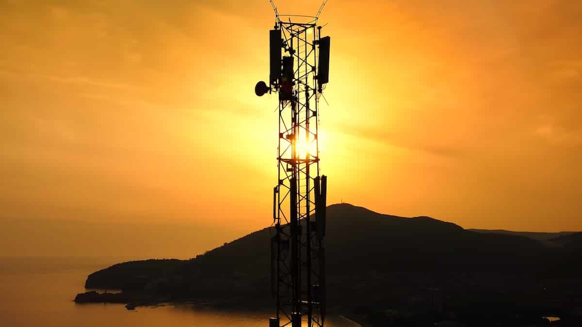 Antenna 5G al tramonto