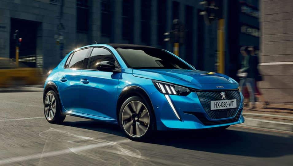 Peugeot 208: la potenza sotto controllo, ibrida o elettrica che sia