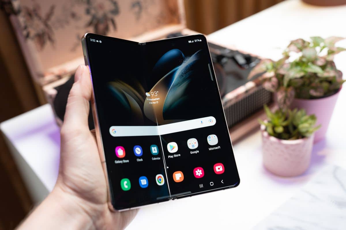 Samsung Galaxy Z Fold 4