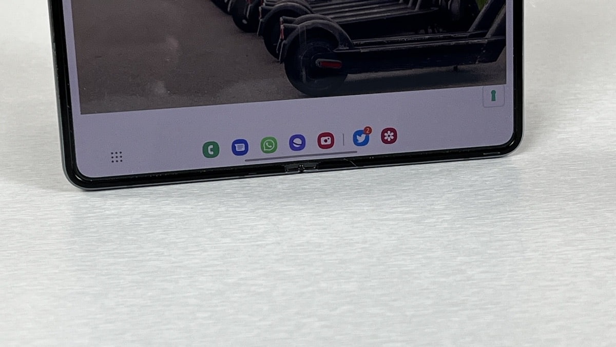 Recensione Samsung Galaxy Z Fold4: la taskbar