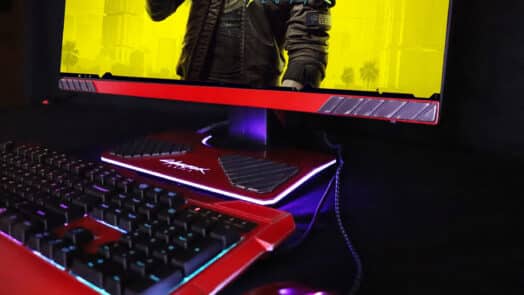 https://www.mistergadget.tech/wp-content/uploads/2022/09/Mayhem-Modz-ci-svela-il-monitor-ViewSonic-XG2705-Cyberpunk-2077-Yaiba-Kusanagi-10-524x295.jpg