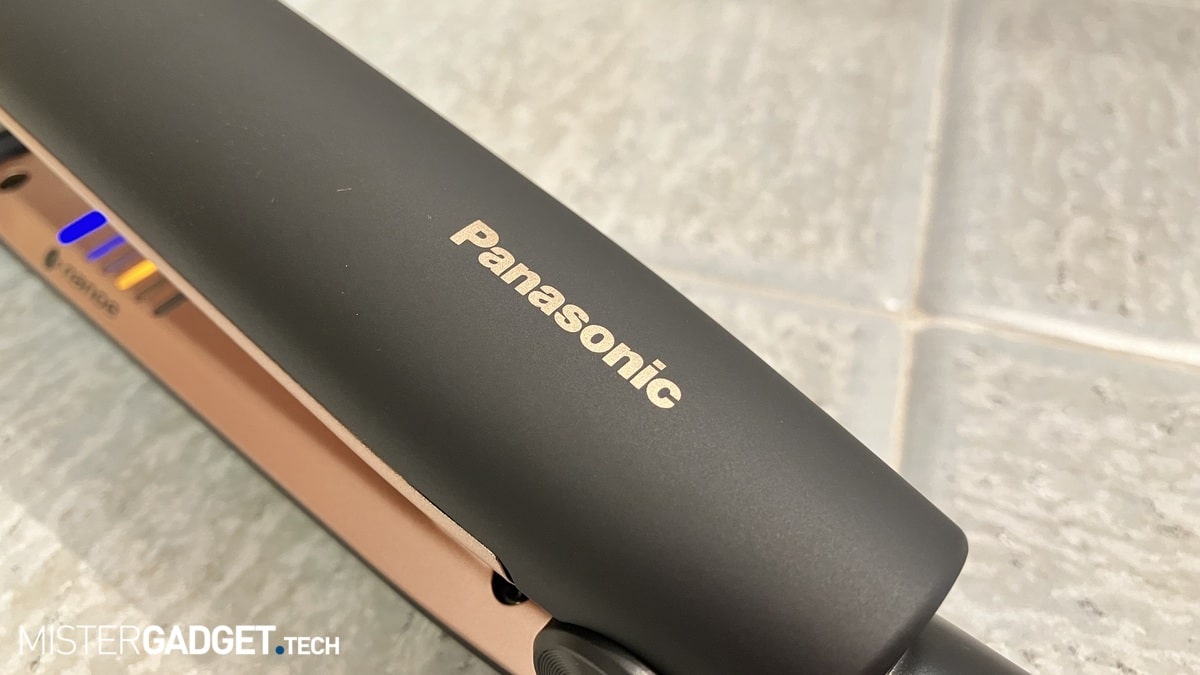Come funziona la piastra Panasonic EH-PHS9K con tecnologia nanoe: recensione