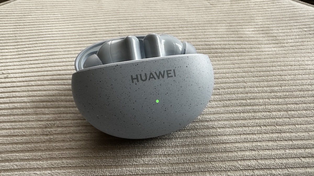 Recensione Huawei FreeBuds 5i, Il LED di notifica