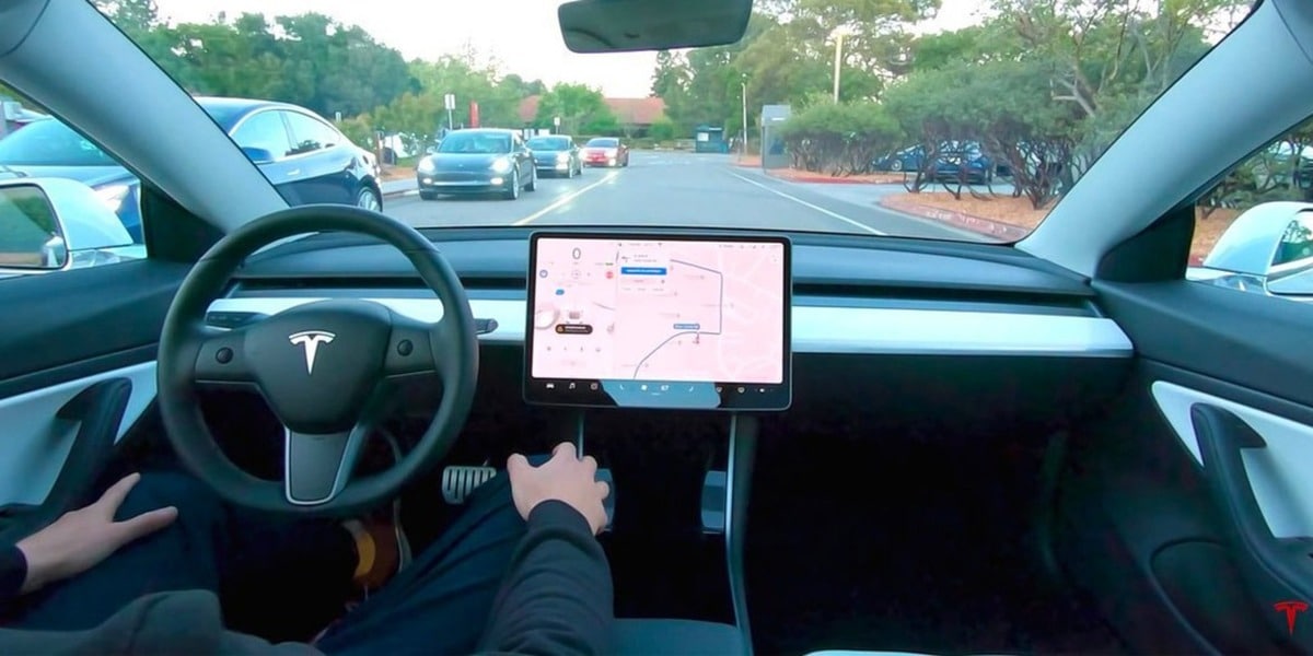 Richiami - Tesla guida autonoma 2023