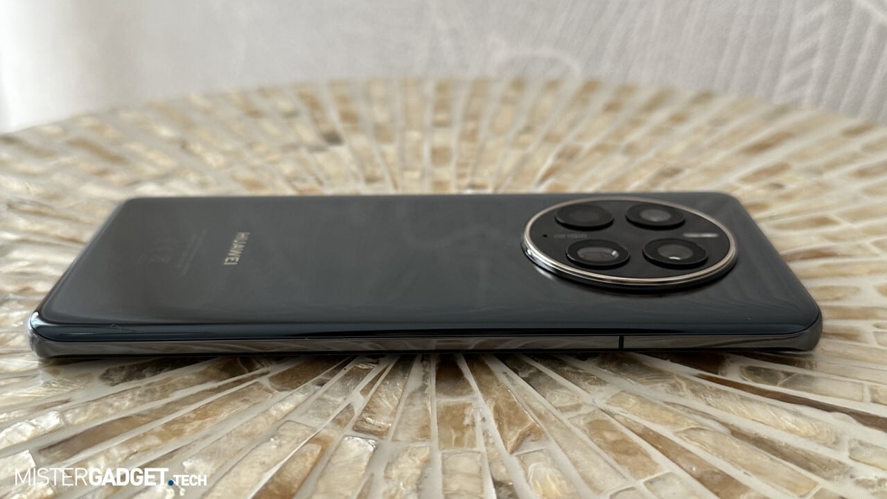 Recensione Huawei Mate 50 Pro: come funziona la prima fotocamera con apertura variabile meccanica