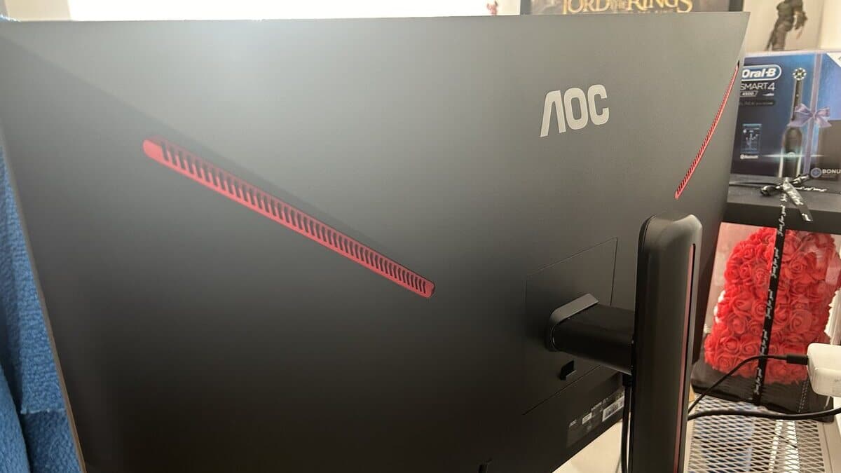 AOC U32G3X