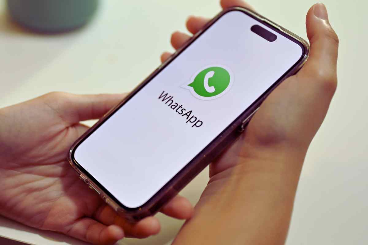 Whatsapp, la funzione che gli utenti sognavano da anni è realtà: un regalo inaspettato