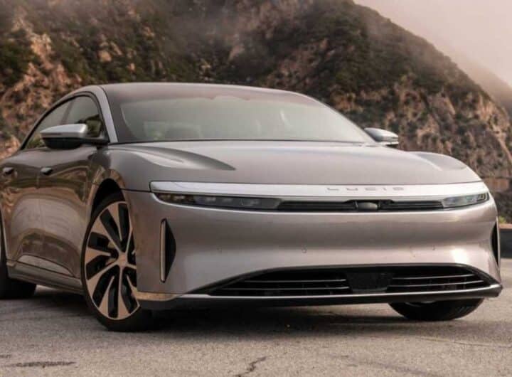 Quale auto elettrica ha la maggiore autonomia nel 2025?