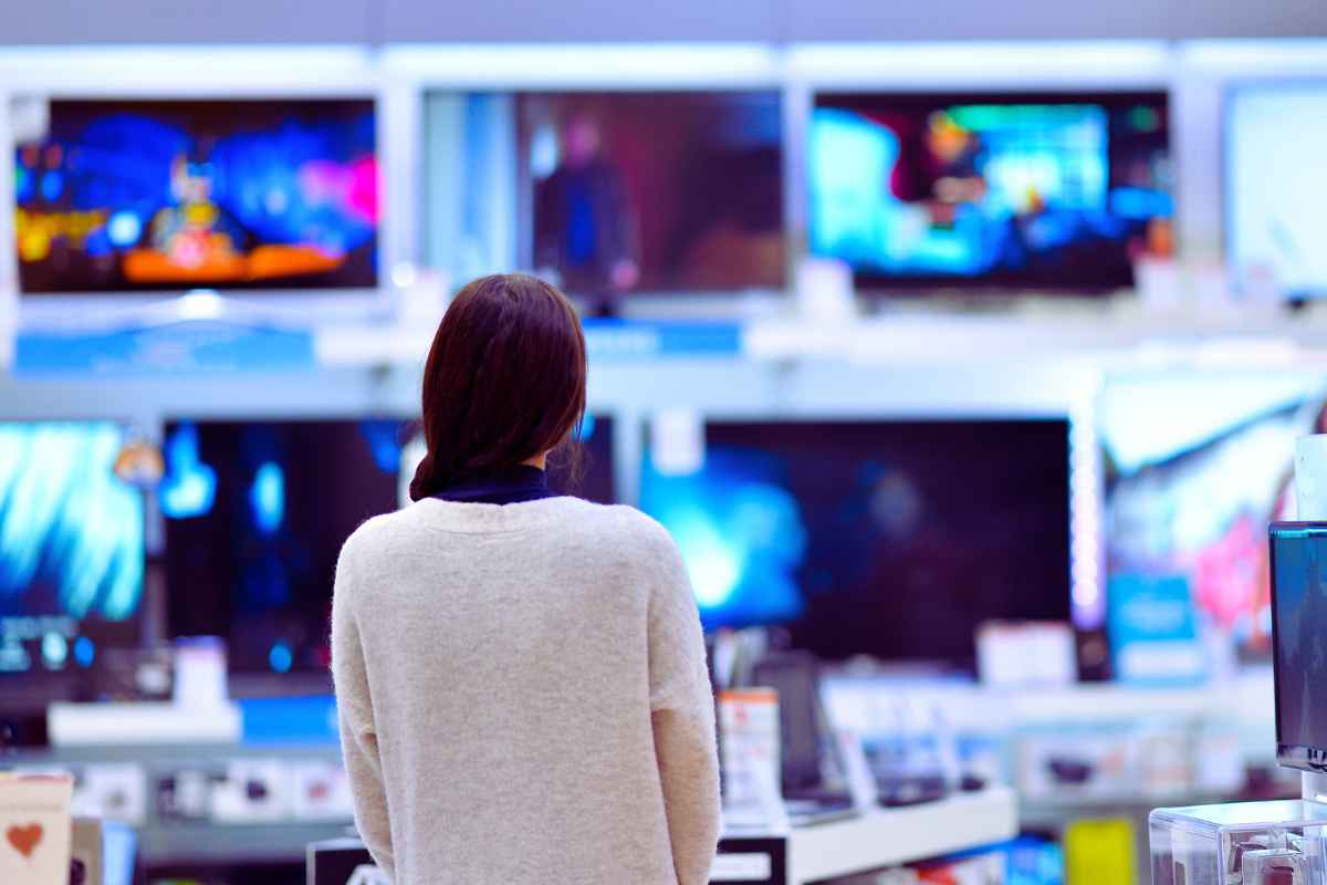 schermo gigante per la tua casa al prezzo di un'uscita