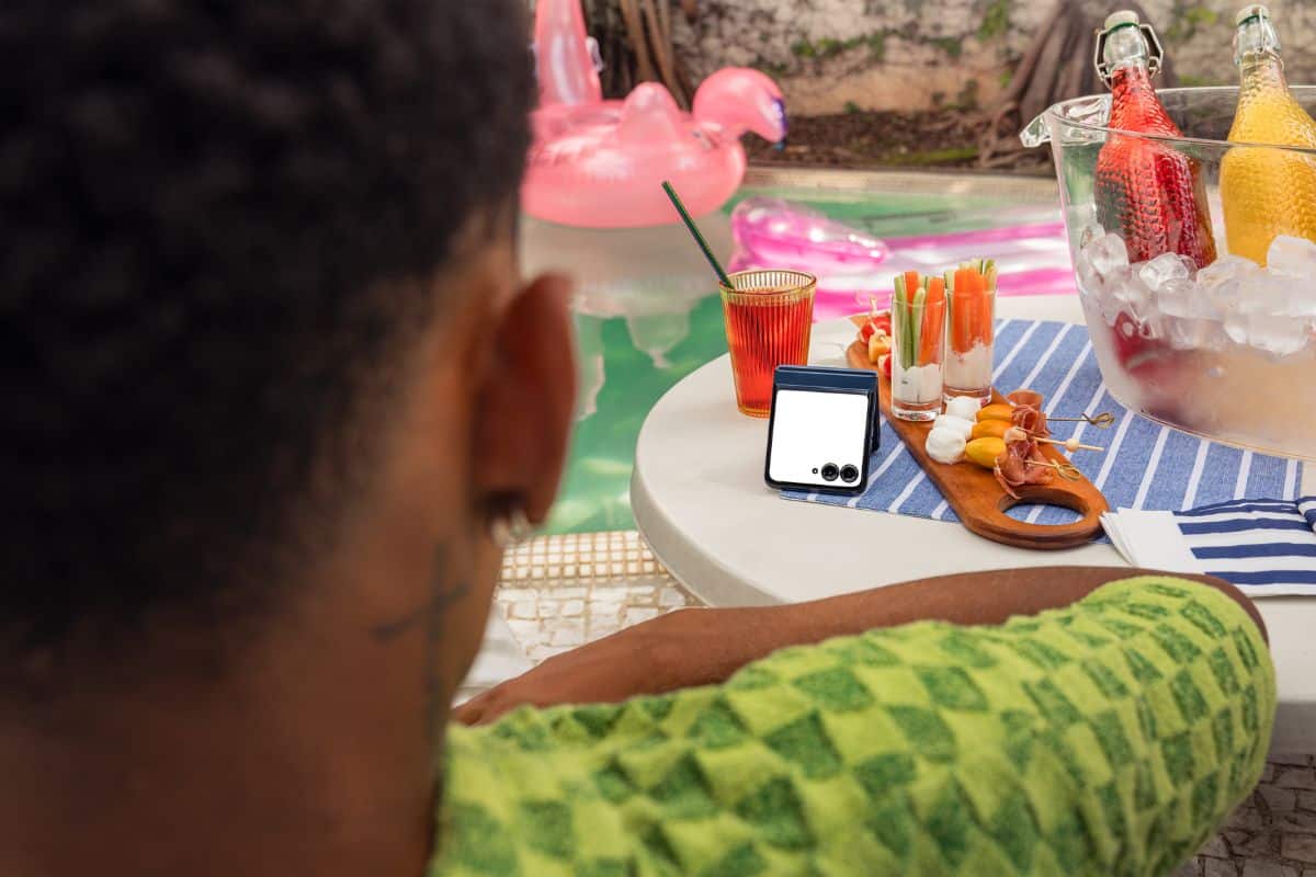 Motorola Razr 60 specifiche e caratteristiche