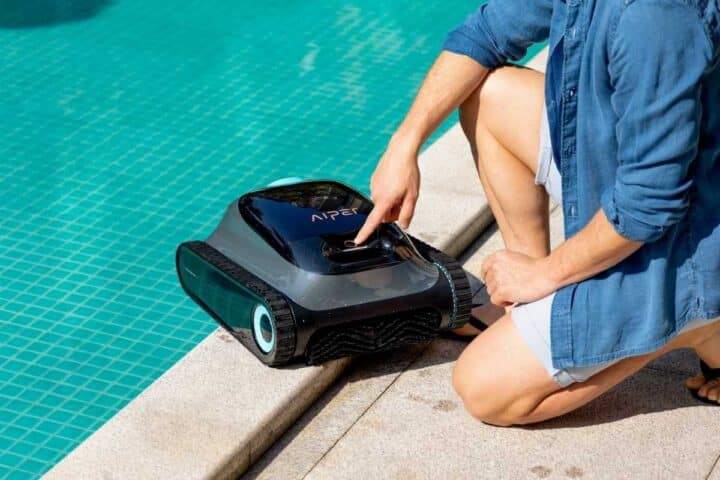 Aiper Scuba S1 Plus a bordo piscina