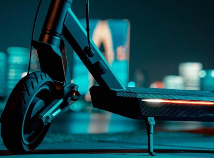 NAVEE svela a Milano i suoi monopattini elettrici di punta, e-bike innovative e un golf trolley super intelligente
