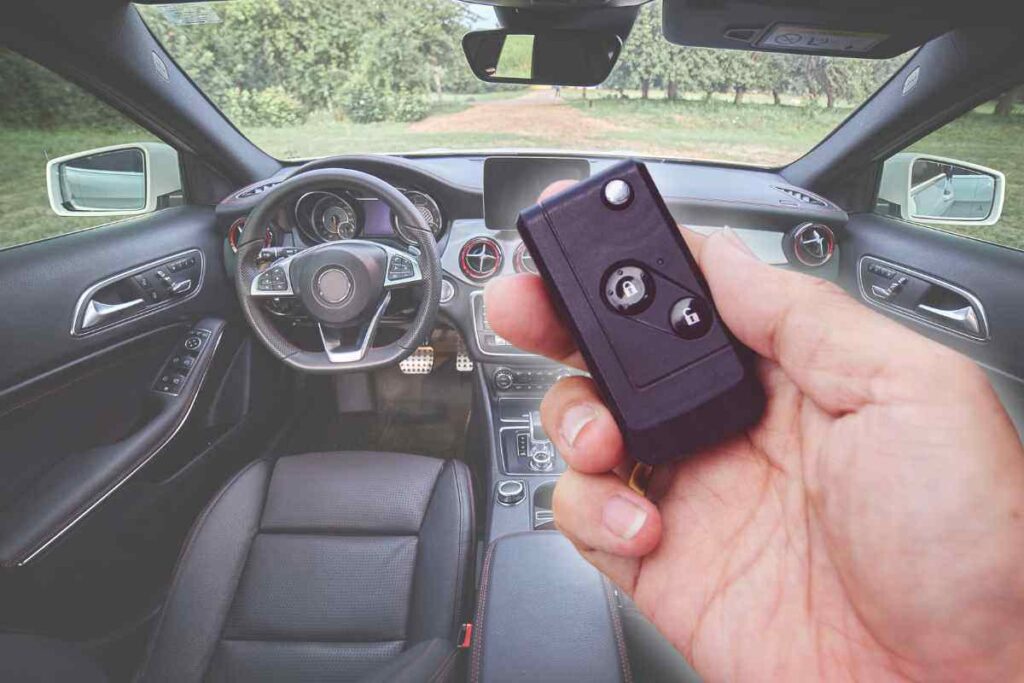 Hai notato questo pulsante nella tua auto