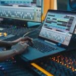 Equalizzatore Audio: come trovare le impostazioni perfette per altoparlanti, cuffie e auricolari
