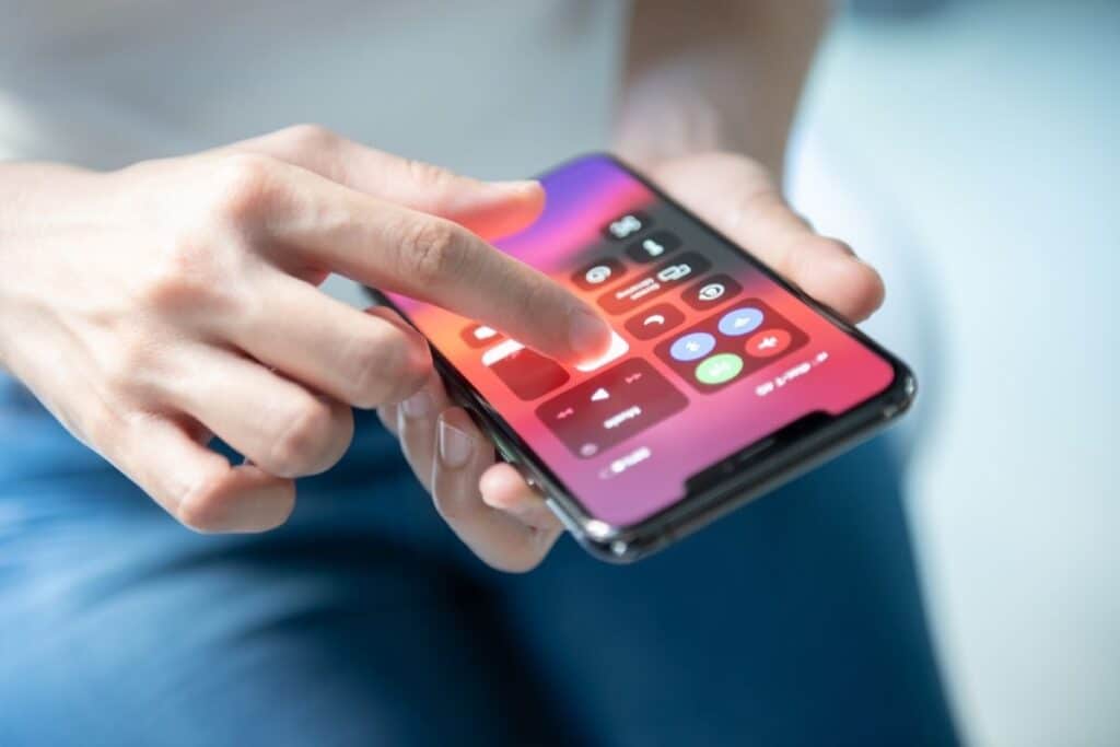 Come utilizzare il riconoscimento del suono su iPhone (e perché potrebbe tornarti utile)
